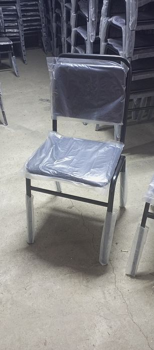 Стол 120х80 и 6 стулья для кухни