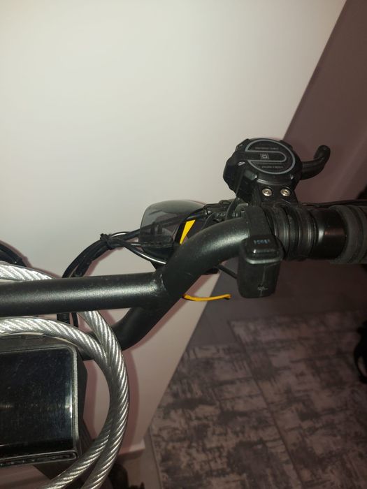 Vând trotineta 1000w