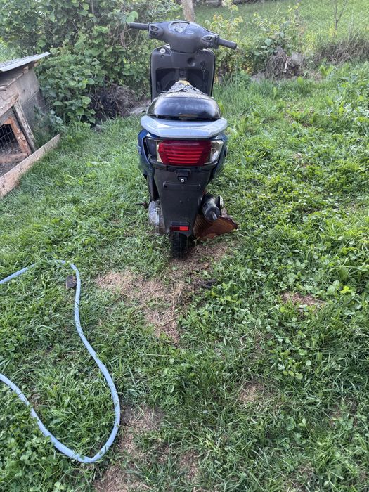 Scuter piaggio sfera50