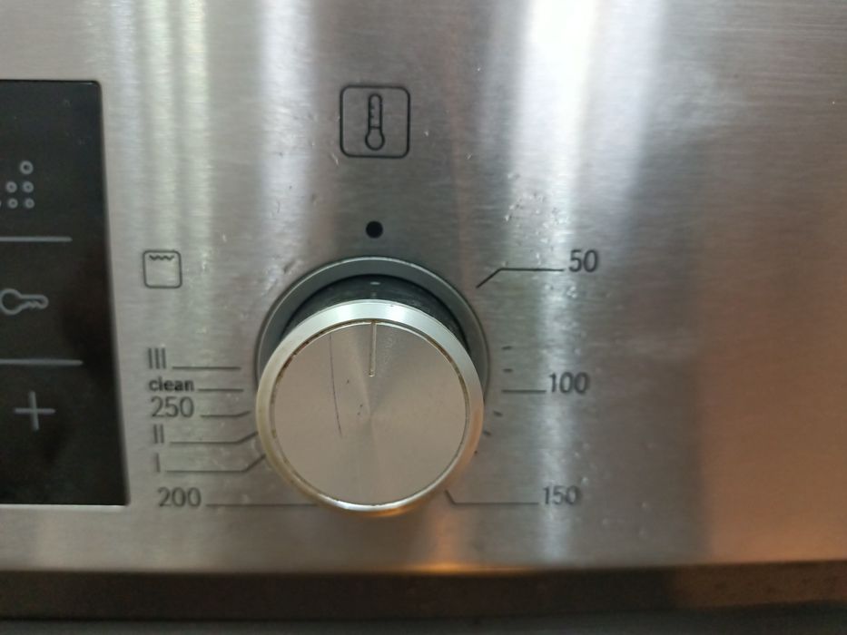 Духовой шкаф "Bosch"