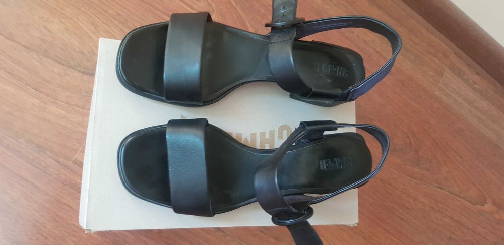 Сандали Pepina номер 38 и сандали Camper