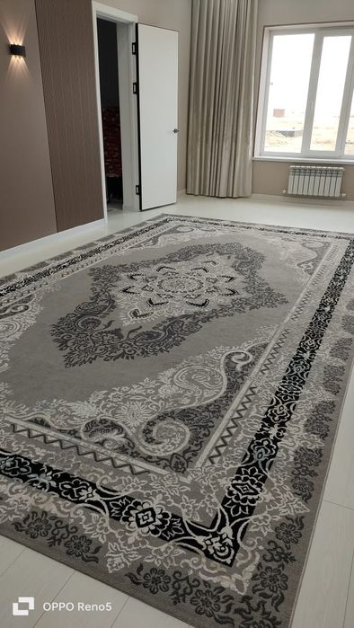 Продается ковер серого оттенка