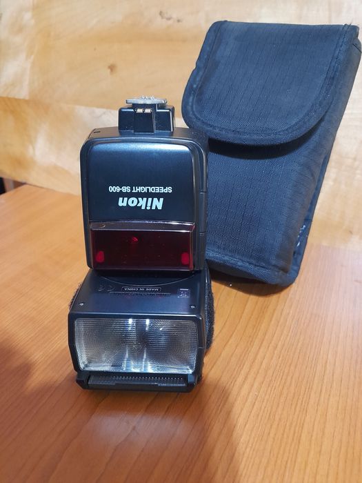 Nikon d90 , super,  blitz,