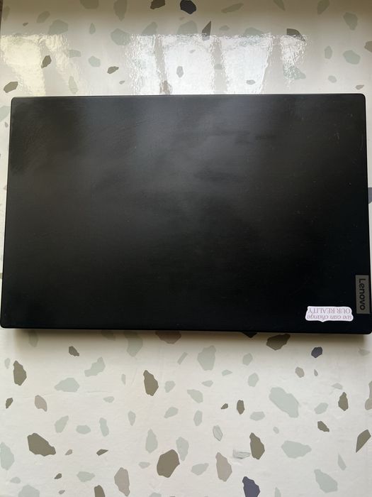 Lenova V15 G3 IAP / i5 12-avlod / 8GB / 512GB SSD / Ideal holat