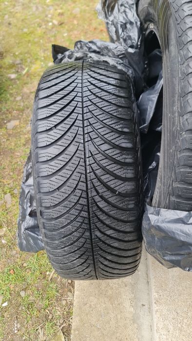 Anvelope  Goodyear Vector 4Seasons  225/55/r17