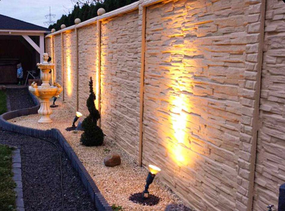 PRODUCATOR Garduri , Stalpi Spalieri  si Boltari din beton !