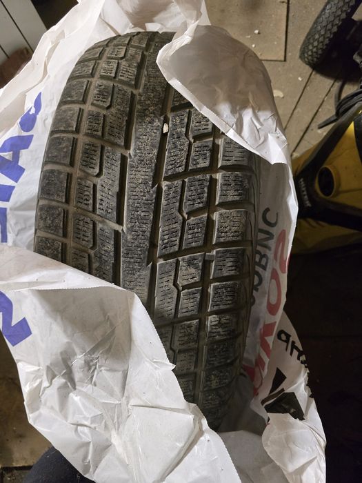 Продам резину 4 шт