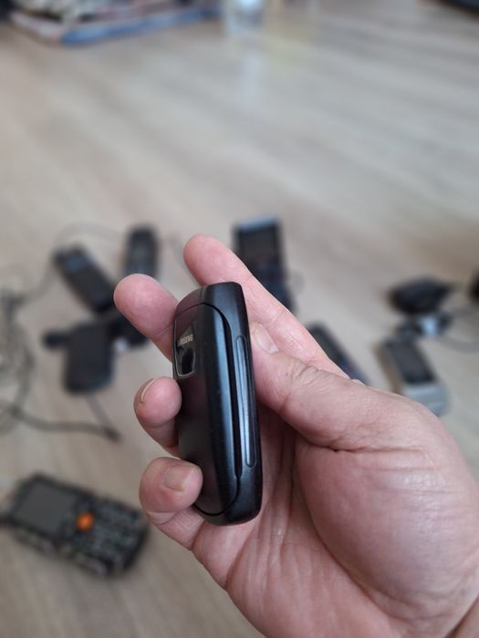 Продам Samsung S2700