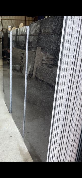 Ангола Блэк,Капуста, тан браун лабродарит, травертин,Балясина