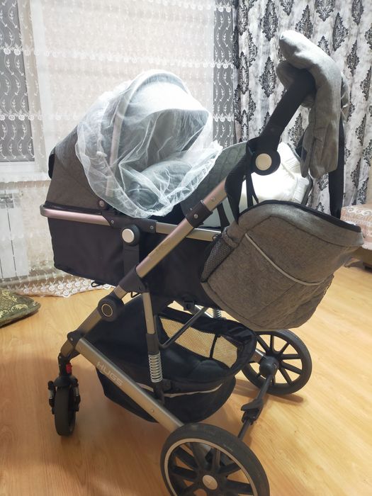 Продам детскую коляску