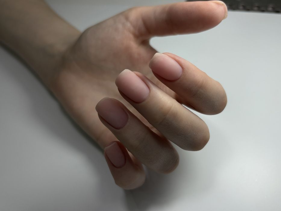 Маникюр, педикюр, наращивание