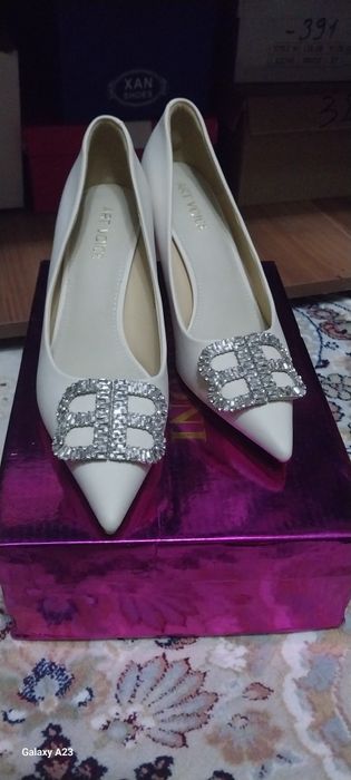 Туфли бежевый или айвари