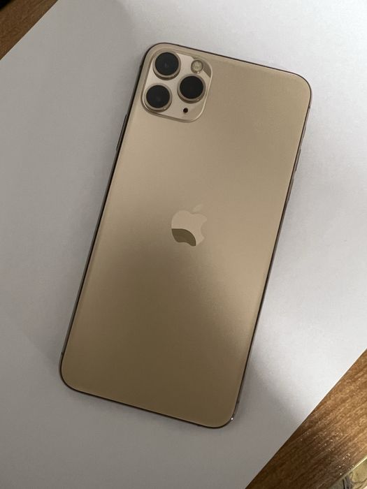 Продам iPhone 11 pro max