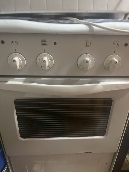 Электрическая плита отдам