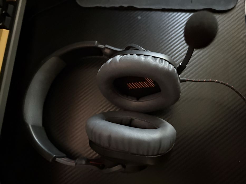 Căști JBL noi nefolosite preț fix 90 lei