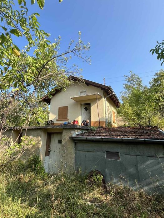 Продава се Къща в София, Славовци - 27 кв.м за 1186 €/кв.м - Снимка #1