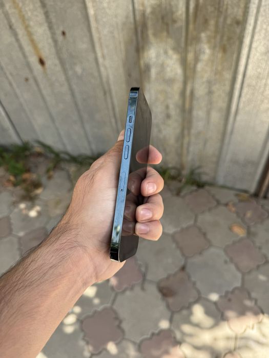 Продам Телефон Айфон 13 Pro 256 Gb