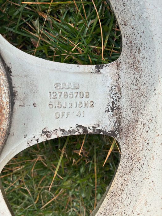 Лети джанти 15 цола, 6.5J, 5х110 , офсет 41 , отвор 65,1 мм., 4 броя