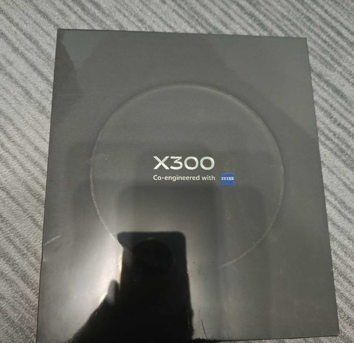 Vivo X300 Новый в упаковке