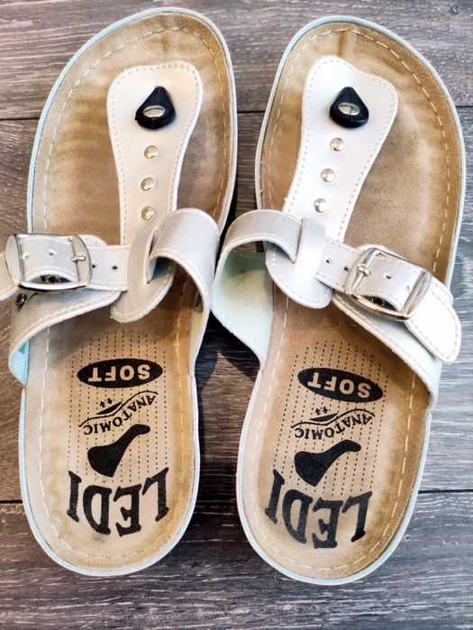 Анатомично сабо естествена кожа