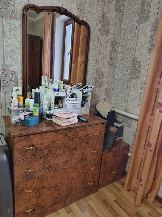 Спальный гарнитур