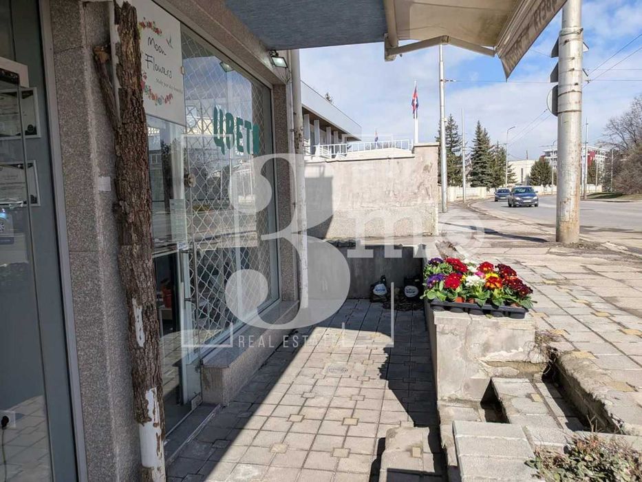 Дава се под наем Магазин в София, Младост 1 - 57 кв.м за 598.23 € - Снимка #7