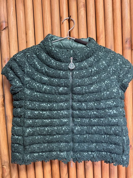 Страхотна грейка / елек  Moncler