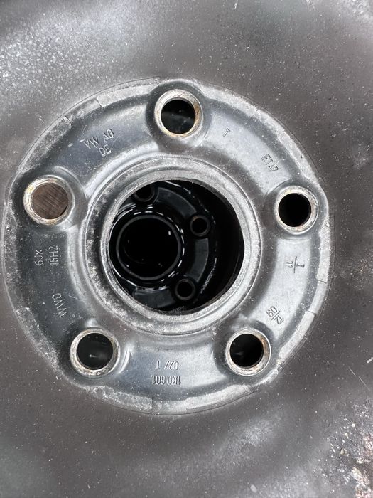 Зимни гуми с джанти HANKOOK за Volkswagen/Фолксваген 195/65/15
