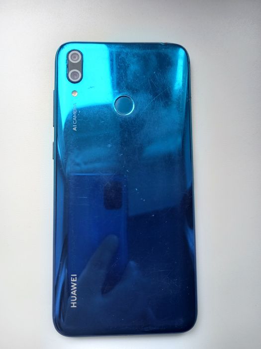 Продам телефон хуавей