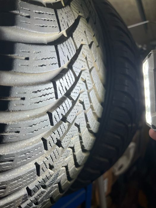 Зимни гуми FALKEN 215/60/16