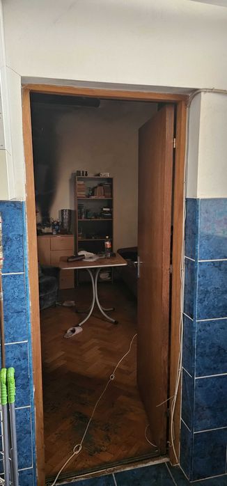 Apartament la curte, 2 camere – necesită renovare – zonă bună, aproape centru-potențial investiție