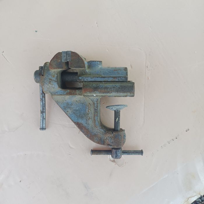 Тиса тиски советский