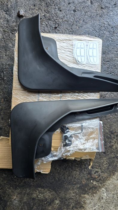 Брызговики Geely Emgrand