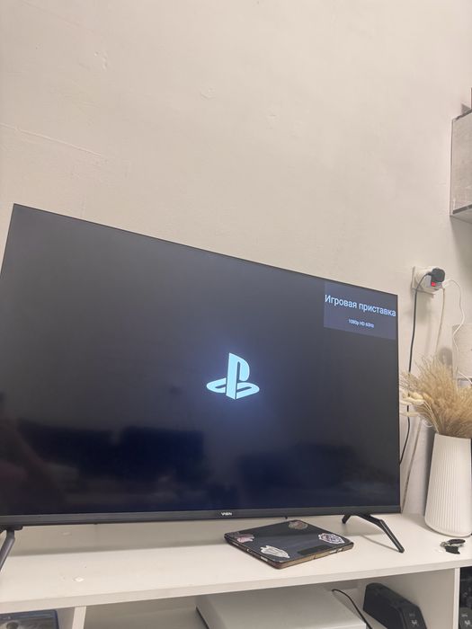Playstation 4 1 TB +  диск зарайзен