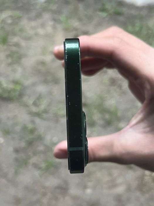 Айфон 13 зеленый