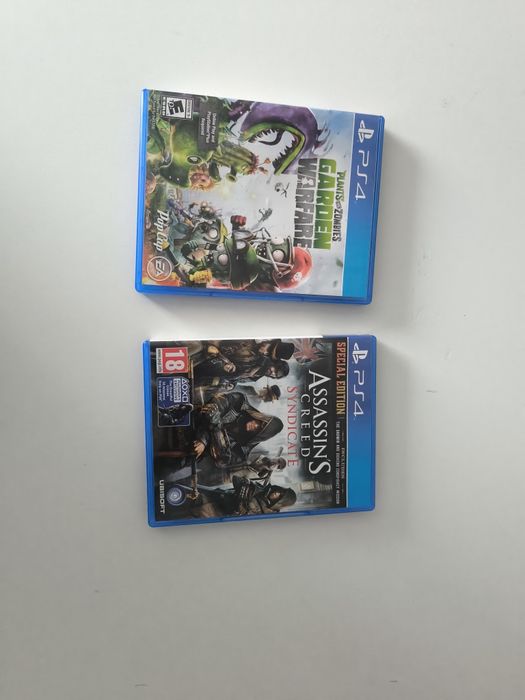 Vând jocuri PS4 utilizate