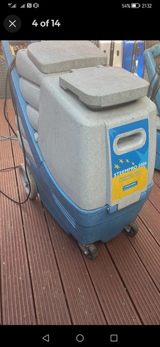 Професионална екстракторна машина за пране на килими и мека мебел