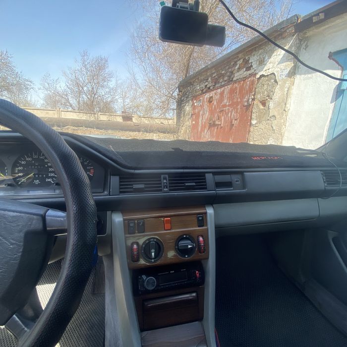 Продам машину.