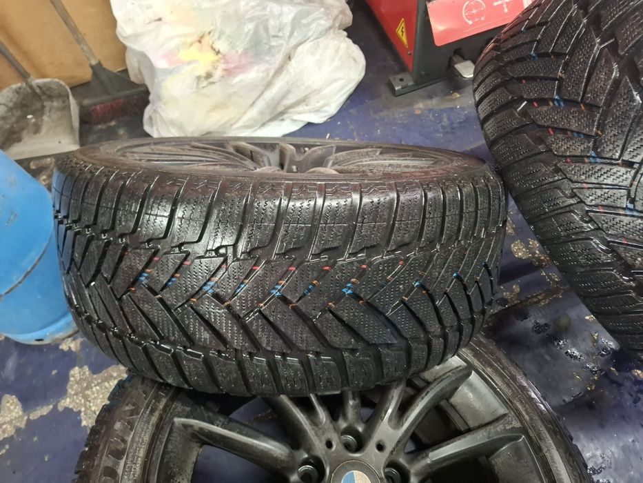 Anvelope iarna rsc245/45/18 dunlop