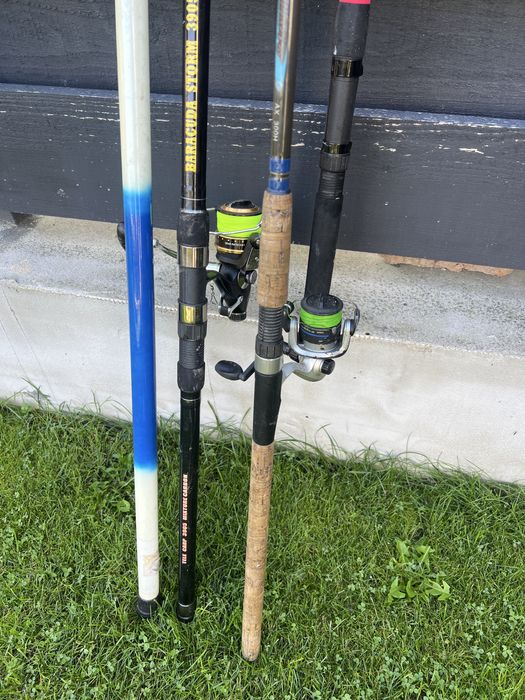 Vand 4 bete de pescuit