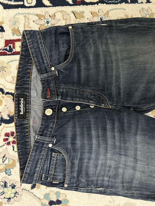 Продам Baldinini джинсы
