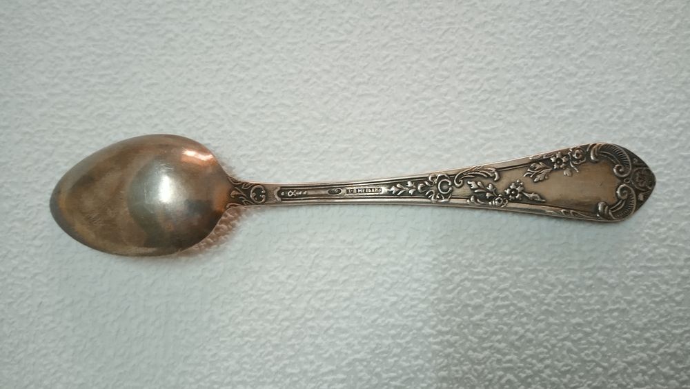 Продаются - серебрянные, чайные ложки, 6 шт.