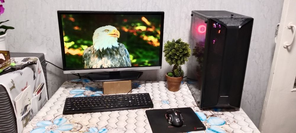 O‘yin komp
Kompyuter