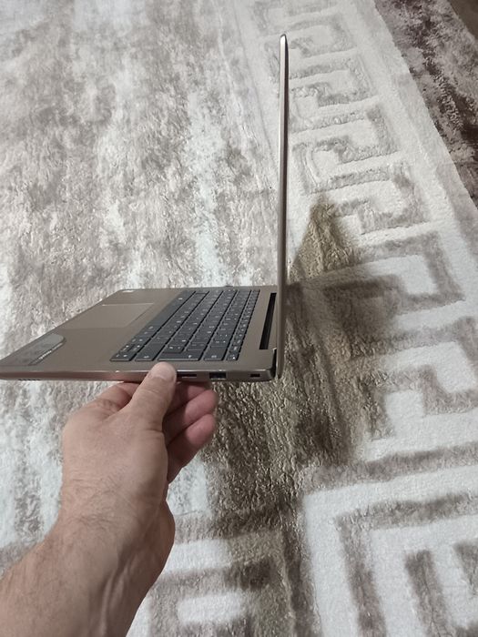 Laptop i3 nou carcasa aluminiu