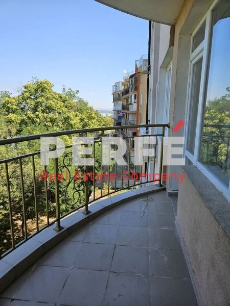 Дава се под наем Тристаен апартамент в Бургас, Меден рудник - зона А - 80 кв.м за 612 € - Снимка #8