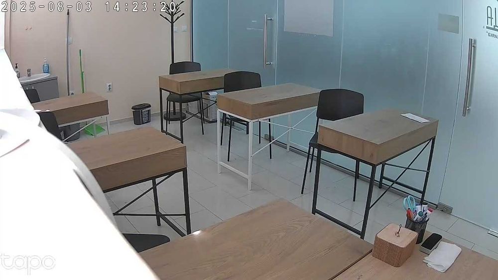 Дава се под наем Офис в Пловдив, Център - 30 кв.м за 100 € - Снимка #1