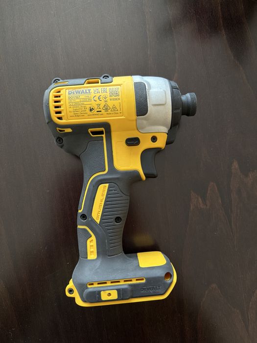 Dewalt DCF 787 импакт