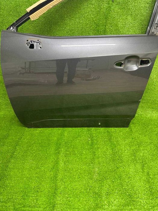 Дверь на RAV 4 бу оригинал