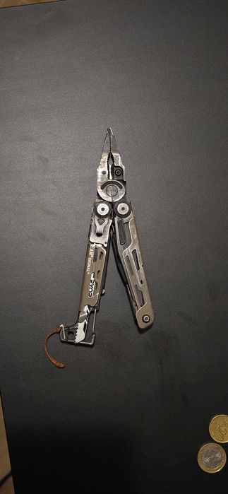 Leatherman Signal Custom
