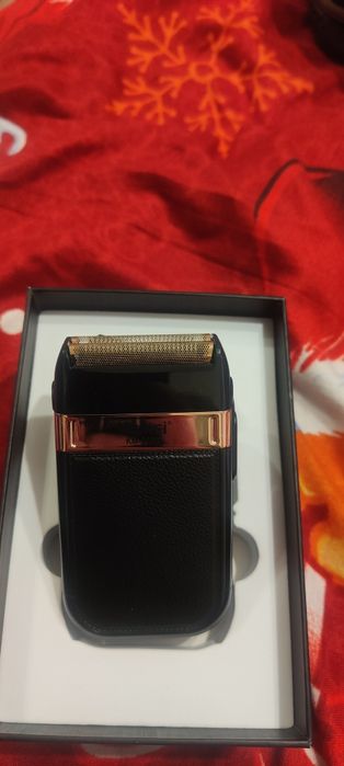 Aparat de ras KEMEI nefolosit